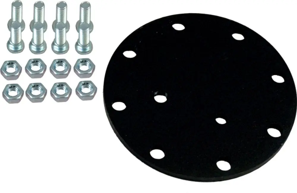 Schwarze Metallplatte mit mehreren Befestigungslöchern, begleitet von Schrauben und Unterlegscheiben, hergestellt von Wolf.